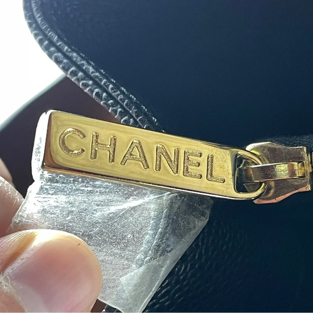 Chanel Black Caviar Grand Shopping Tote - Picture 8 of 16